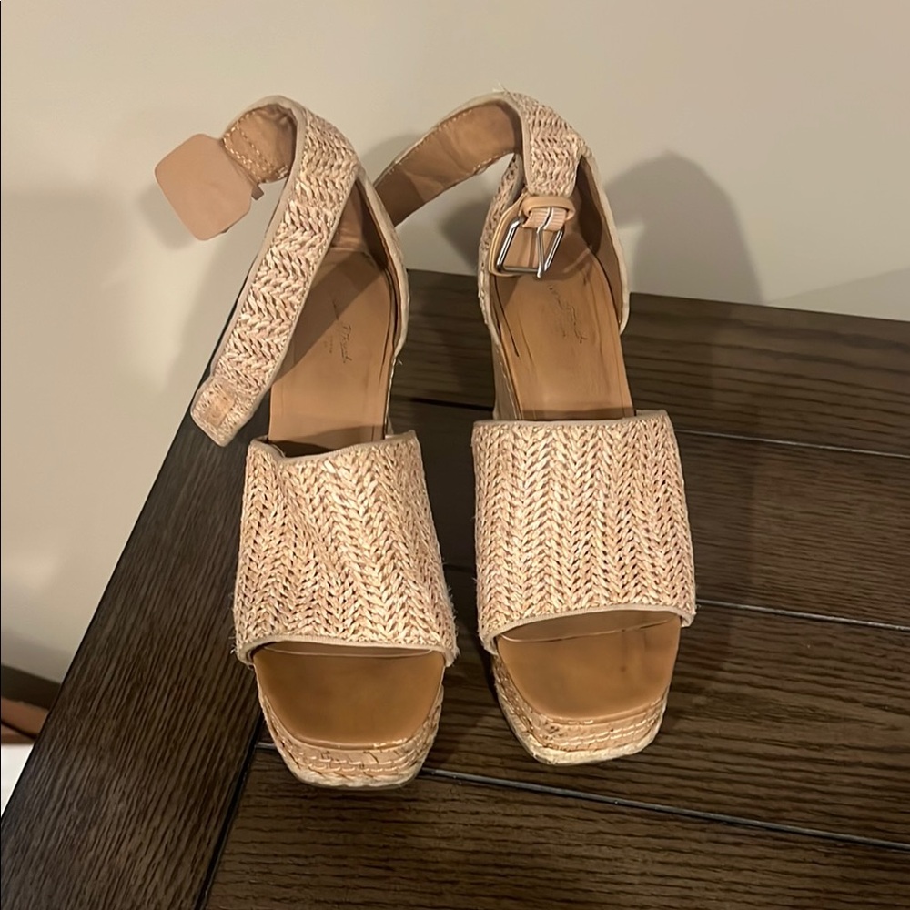 Universal Thread Woven Platform Sandals